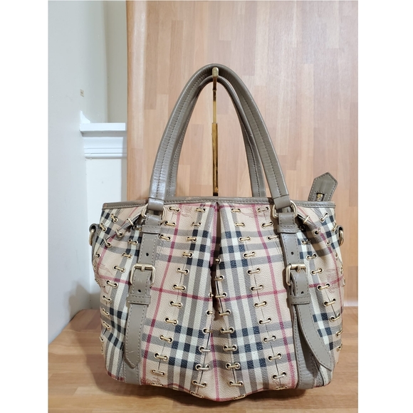 Burberry Lowry Tote Haymarket Check PVC and Leather Bag - Picture 3 of 10